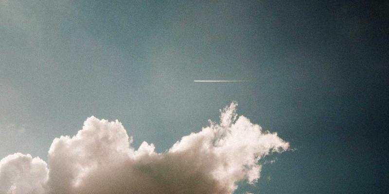 未来科技重塑社交平台：V分吧如何用区块链技术为创作者构建坚不可摧的版权护城河