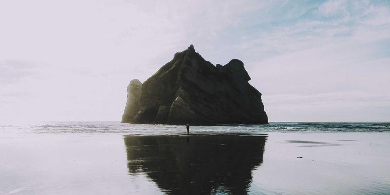 社交平台V分吧如何设计积分通胀与紧缩机制？维持虚拟经济稳定的核心策略