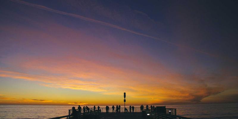 赛博朋克数字社交新纪元：V分吧创作者如何通过贡献值构建可持续收益生态