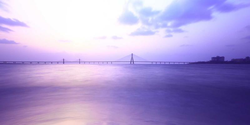 赛博朋克时代的生存法则:掌握V分吧技巧,驾驭未来科技浪潮